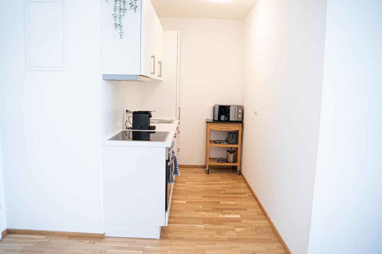 Bright & Modern - Balcony - Apartment Vienna Exterior photo